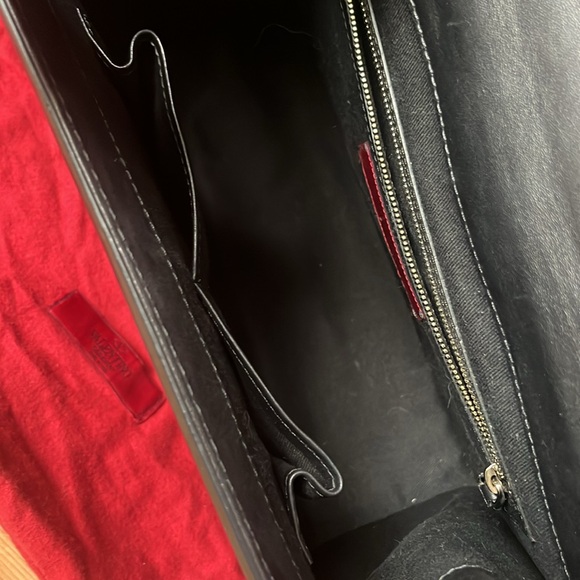 Black Leather Chain Shoulder Bag - Picture 5 of 5